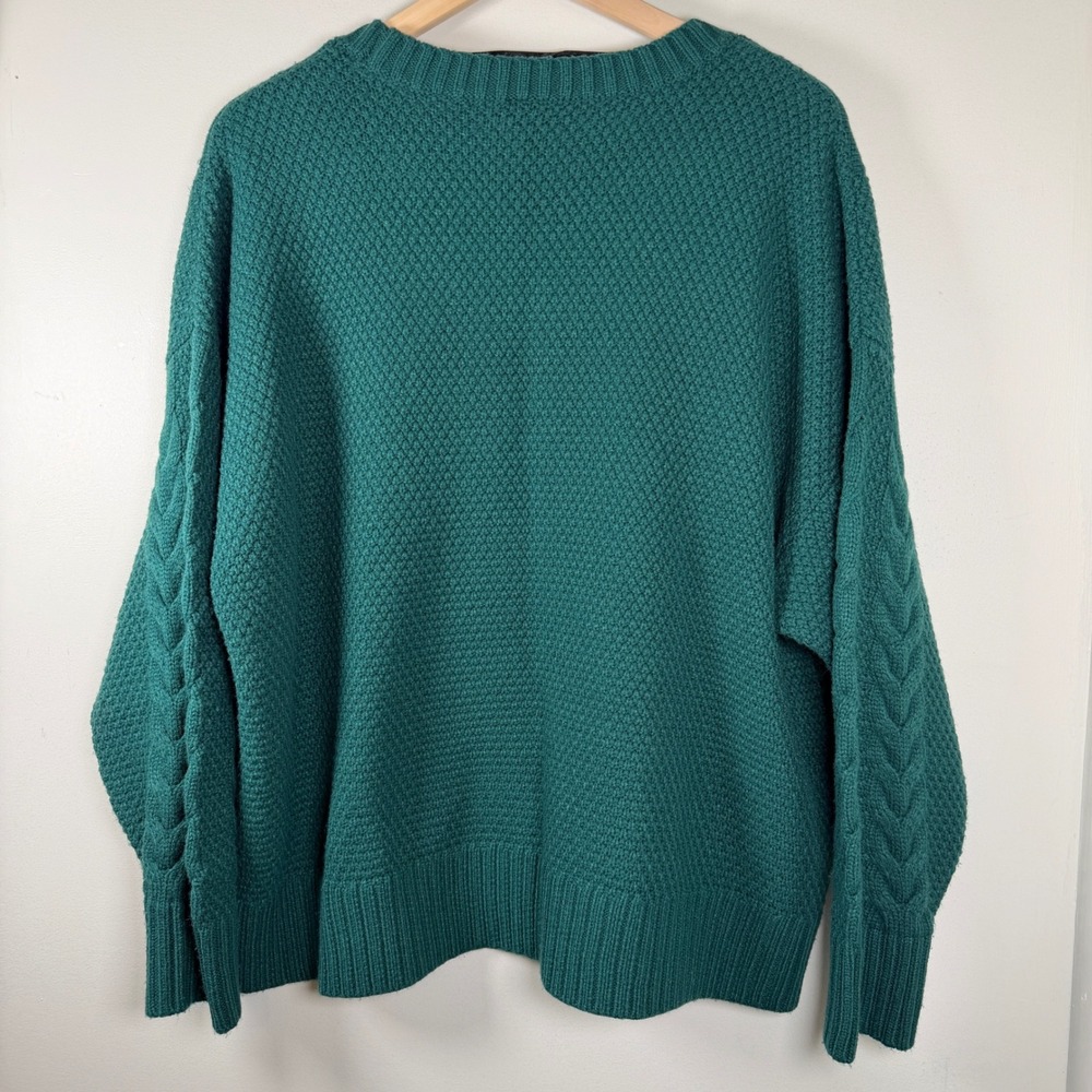 Torrid Sweater Womens 3 Green Cable Knit Pullover Crew Neck Textured Relaxed Fit - Picture 2 of 11